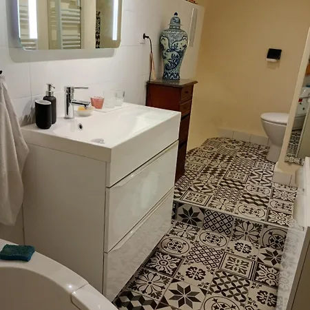 Bed & Breakfast La Ruelle *